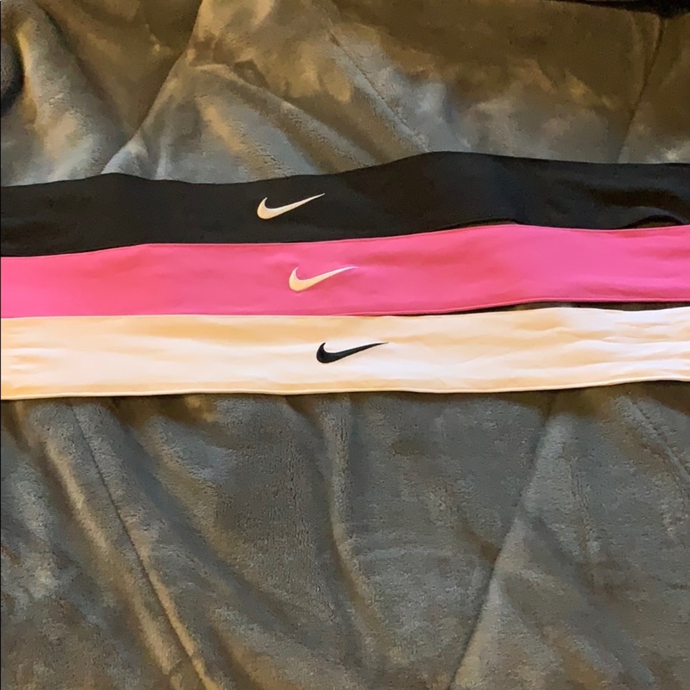 3 Nike tie headbands